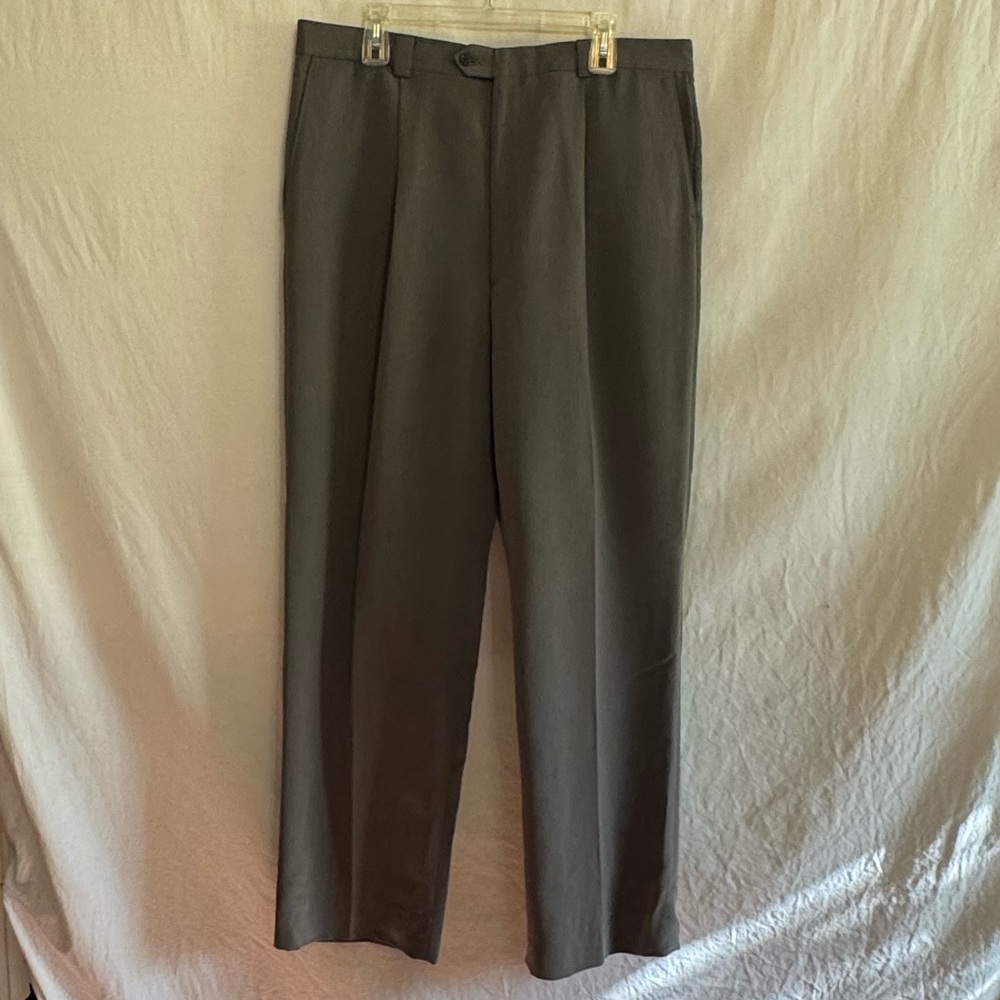 B-262‎ Men’s Bill Blass Gray Pleated Front Dress Pants Size 38x33